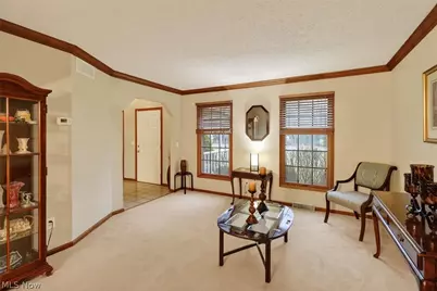 648 Landerwood Lane, Avon Lake, OH 44012 - Photo 9