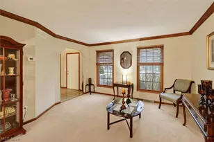 648 Landerwood Ln, Avon Lake, OH 44012 - Photo 9