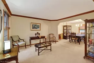 648 Landerwood Ln, Avon Lake, OH 44012 - Photo 7