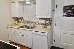 25320 Country Club Blvd, North Olmsted, OH 44070 - Photo 13