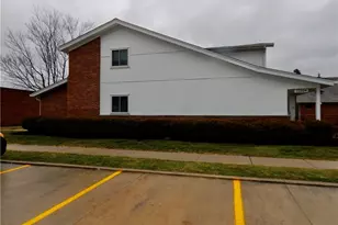 25320 Country Club Blvd, North Olmsted, OH 44070 - Photo 3