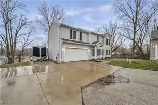 3194 Castleton Ct, Akron, OH 44312 - Photo 5