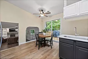 621 Van Oaks Dr, Amherst, OH 44001 - Photo 5