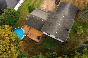 621 Van Oaks Dr, Amherst, OH 44001 - Photo 29