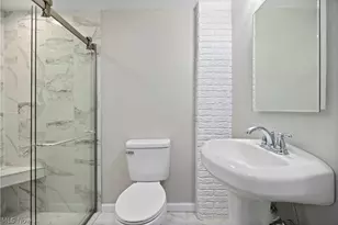 621 Van Oaks Dr, Amherst, OH 44001 - Photo 25