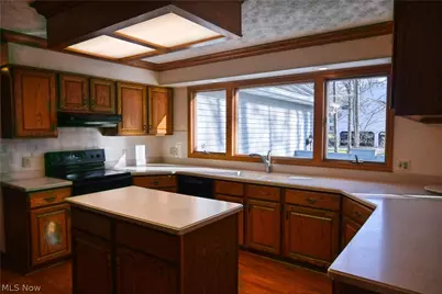 235 Bridgewater Circle, Hudson, OH 44236 - Photo 9