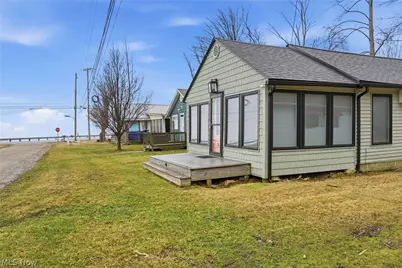 5 Stones Long Beach Drive, Ashtabula, OH 44004 - Photo 3