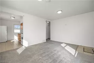 171 S Logan St, Elyria, OH 44035 - Photo 3