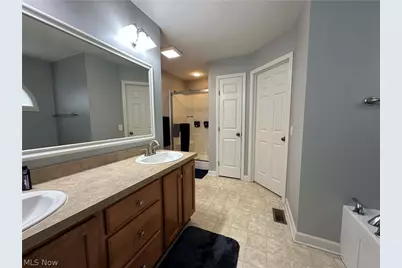 7111 Chatfield Avenue NE, Canton, OH 44721 - Photo 15