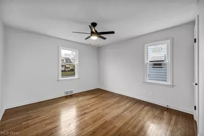 5085 W 6th Street, Brooklyn Heights, OH 44131 - Photo 11