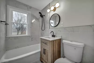 5085 W 6th Street, Brooklyn Heights, OH 44131 - Photo 7