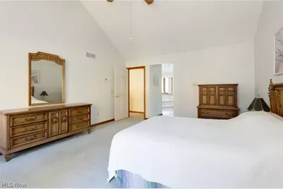 200 Greentree Circle, Aurora, OH 44202 - Photo 35