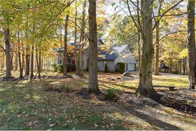 200 Greentree Circle, Aurora, OH 44202 - Photo 5