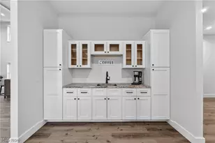 2252 Applegrove St NE, Canton, OH 44721 - Photo 9