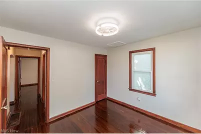 125 E 30th Street, Lorain, OH 44055 - Photo 11