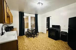 1419 E 47th St, Loveland, OH 44103 - Photo 5