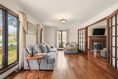 951 S Azalea Boulevard, Barberton, OH 44203 - Photo 11