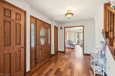 951 S Azalea Boulevard, Barberton, OH 44203 - Photo 7