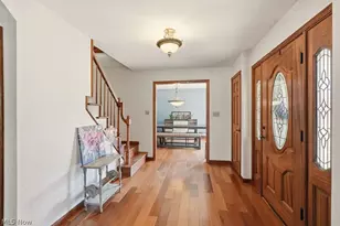 951 S Azalea Blvd, Barberton, OH 44203 - Photo 9