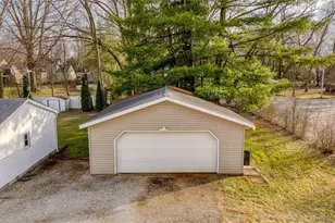 718 E Highland Ave, Ravenna, OH 44266 - Photo 37