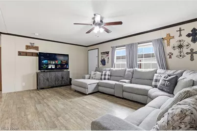 2445 Columbus Lancaster Road NW #246, Lancaster, OH 43130 - Photo 7