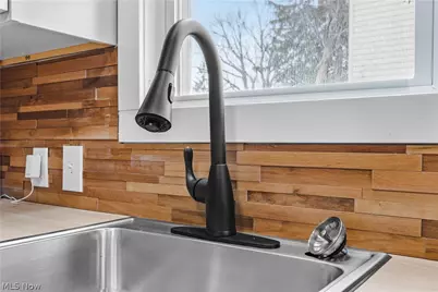 18303 Canterbury Road, Loveland, OH 44119 - Photo 15