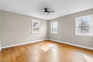 18303 Canterbury Rd, Loveland, OH 44119 - Photo 25