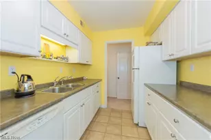 13710 Shaker Blvd, Loveland, OH 44120 - Photo 11