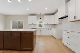 4656 Carpenter Rd, Ashtabula, OH 44004 - Photo 3