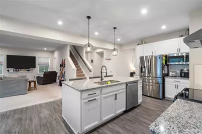 2277 Orchard Circle, Ravenna, OH 44266 - Photo 7