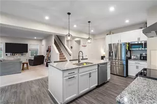 2277 Orchard Cir, Ravenna, OH 44266 - Photo 7