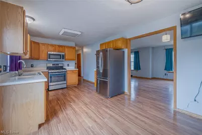 443 Plum Creek Drive, Wadsworth, OH 44281 - Photo 9