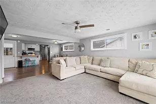 1887 Hillsdale Dr, Twinsburg, OH 44087 - Photo 5