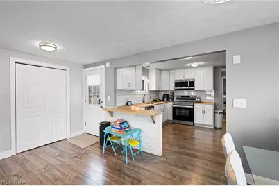 1887 Hillsdale Drive, Twinsburg, OH 44087 - Photo 7