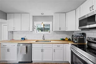 1887 Hillsdale Dr, Twinsburg, OH 44087 - Photo 9