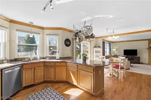 1572 Augusta Ave, Brunswick, OH 44212 - Photo 5