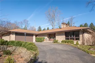 425 Santa Clara St NW, Canton, OH 44709 - Photo 1