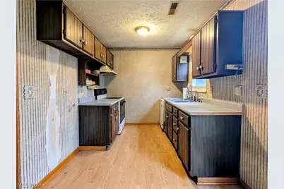 205 Oakwood Lane, Seville, OH 44273 - Photo 3