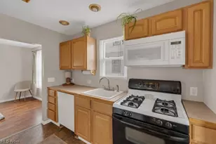 526 Clifford Ave, Akron, OH 44301 - Photo 9