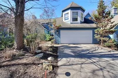 2 Haskell Drive, Bratenahl, OH 44108 - Photo 1