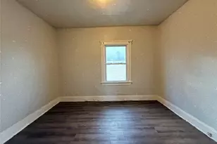 12106 Forest Ave, Loveland, OH 44120 - Photo 7