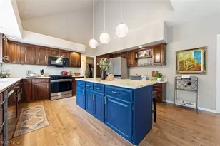 37192 O'neill Dr, Solon, OH 44139 - Photo 15