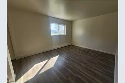 26680 Tungsten Road #102, Euclid, OH 44132 - Photo 7