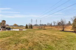 3147 Fairview Dr, Avon, OH 44011 - Photo 9