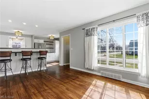 483 E 330th St, Willowick, OH 44095 - Photo 3