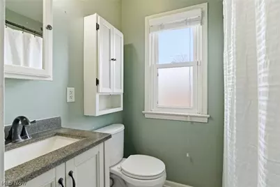 483 E 330th Street, Willowick, OH 44095 - Photo 17