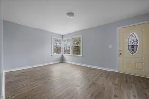 1167 Hilltop Dr, Akron, OH 44310 - Photo 3