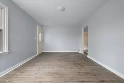 1167 Hilltop Drive, Akron, OH 44310 - Photo 5