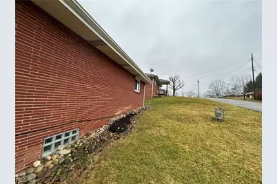 110 White Bell Circle, Wellsburg, WV 26070 - Photo 5