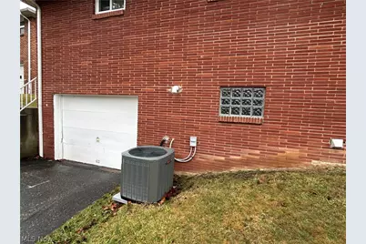 110 White Bell Circle, Wellsburg, WV 26070 - Photo 3